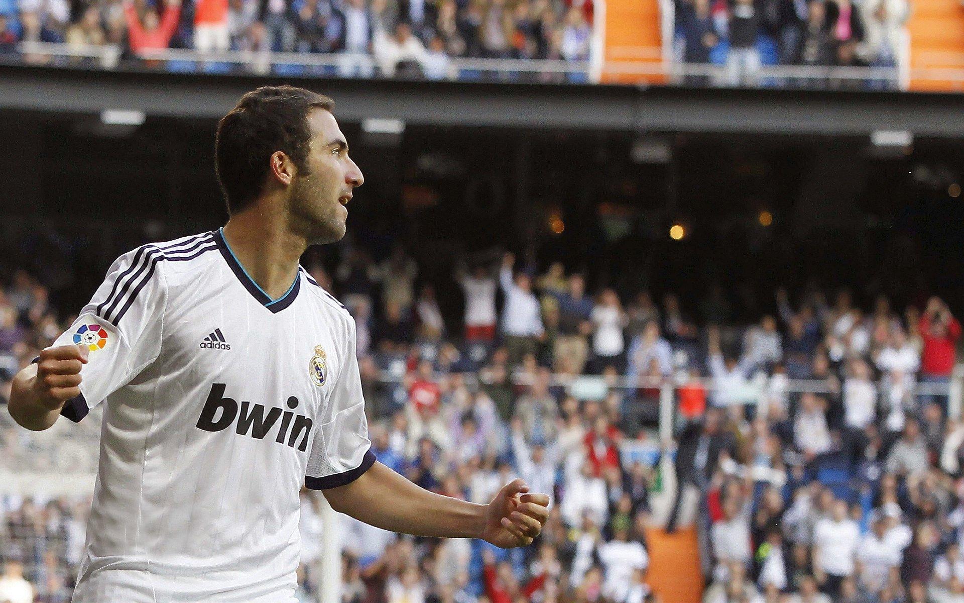 FC ONLINE推出重磅福利,WS巅峰卡免费获取与强力签约计划全解析